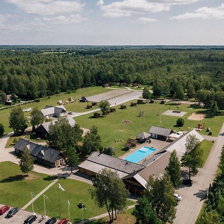 Holiday Village Suur Toell Kuressaare Luaran gambar